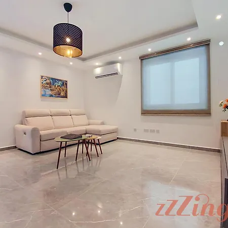 Gozo - 2br With Balcony In Village *